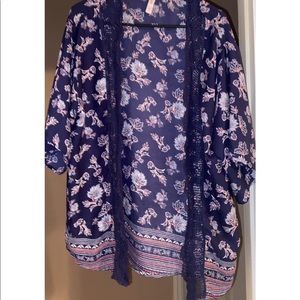 Navy blue floral short kimono